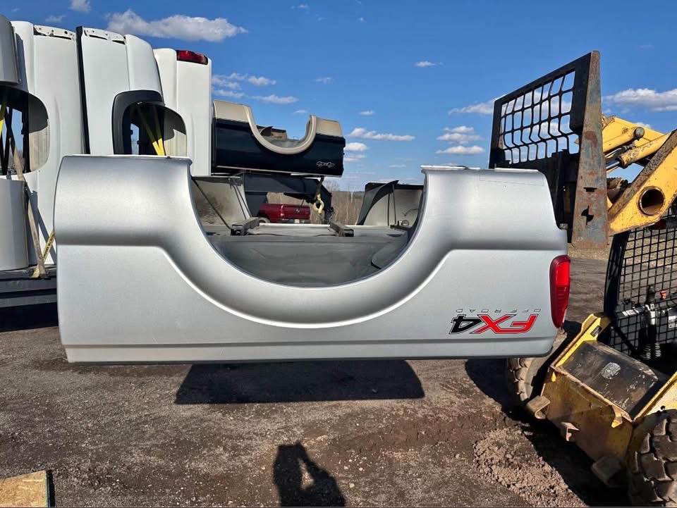 2011-2016 Ford F-350 Super Duty Pickup Short Bed