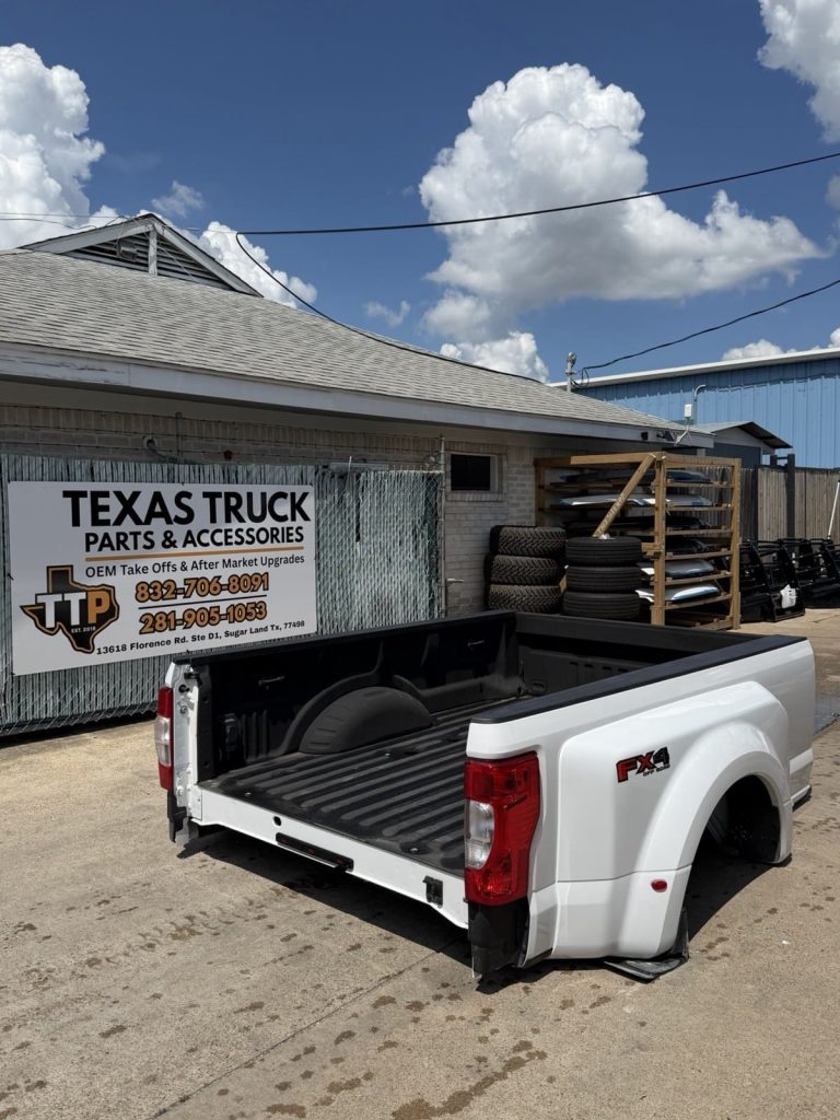 2017-2022 Ford F-350 F-450 Super Duty Pickup Bed Oxford White DRW 8 ft Long Bed OEM Take-Off (Stock PB-071)