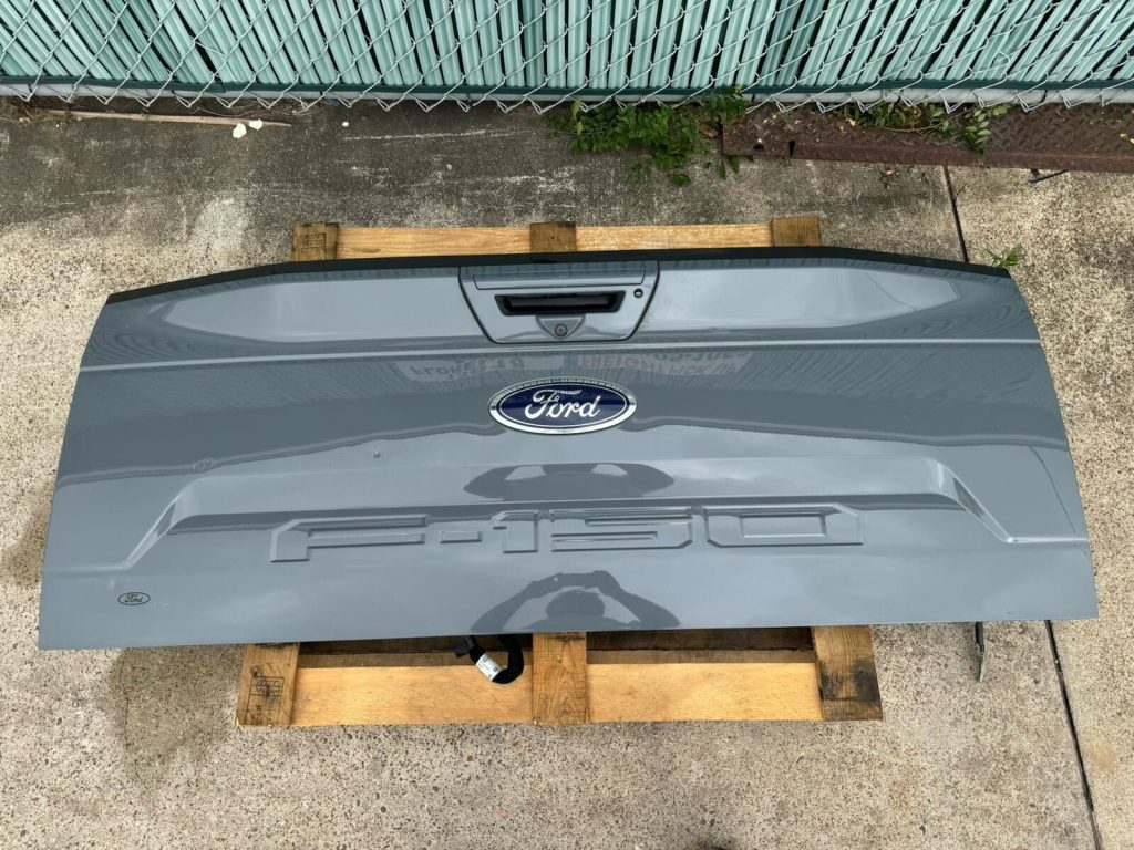 2018-2020 Ford F-150 Tailgate Gray With Tailgate Step OEM Take-Off