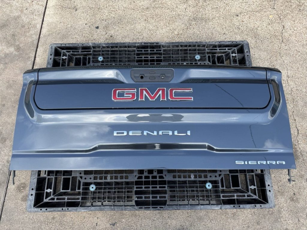 2020-2024 GMC Sierra 2500HD 3500HD Tailgate MultiPro OEM Take-Off