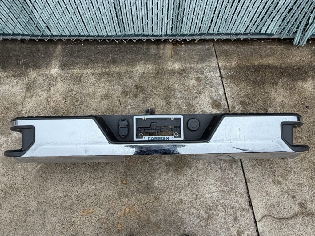 2020-2025 Chevrolet Silverado 2500HD 3500HD Rear Bumper Chrome No Sensor Holes OEM Take-Off