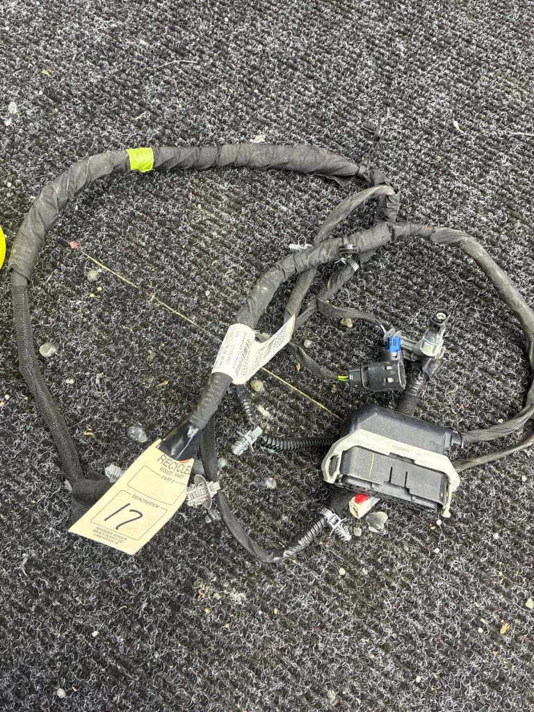 2020-2025 Chevrolet GMC Silverado 1500 Sierra 1500 Wiring Harness 86803929 Used