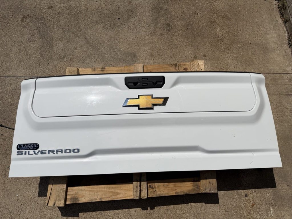 2020-2026 Chevrolet Silverado 2500HD 3500HD Tailgate Summit White OEM Take-Off (Stock TG-076)