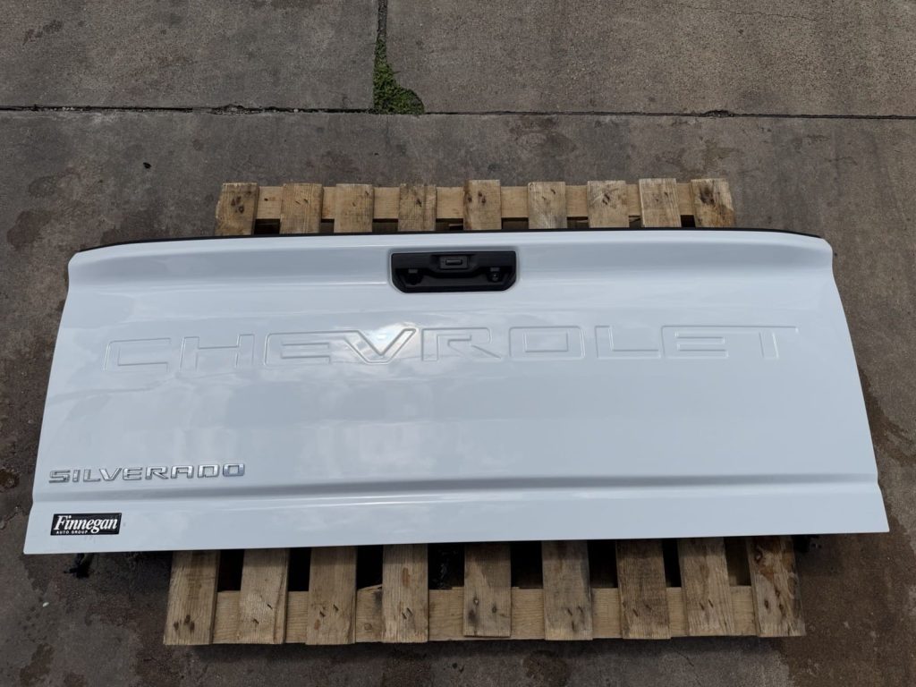 2020-2026 Chevrolet Silverado 2500HD 3500HD Tailgate Summit White OEM Take-Off (Stock TG-066)