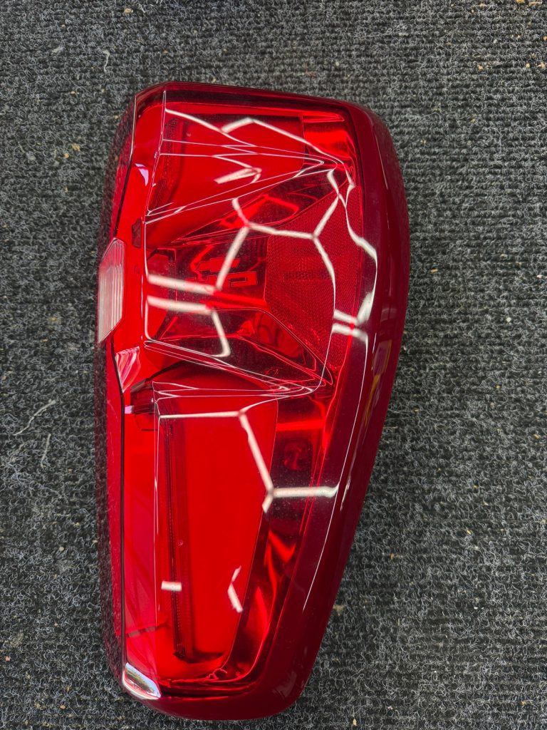2020-2026 Chevrolet Silverado 3500HD Tail Lamp RH Passenger Side 85769055 Used