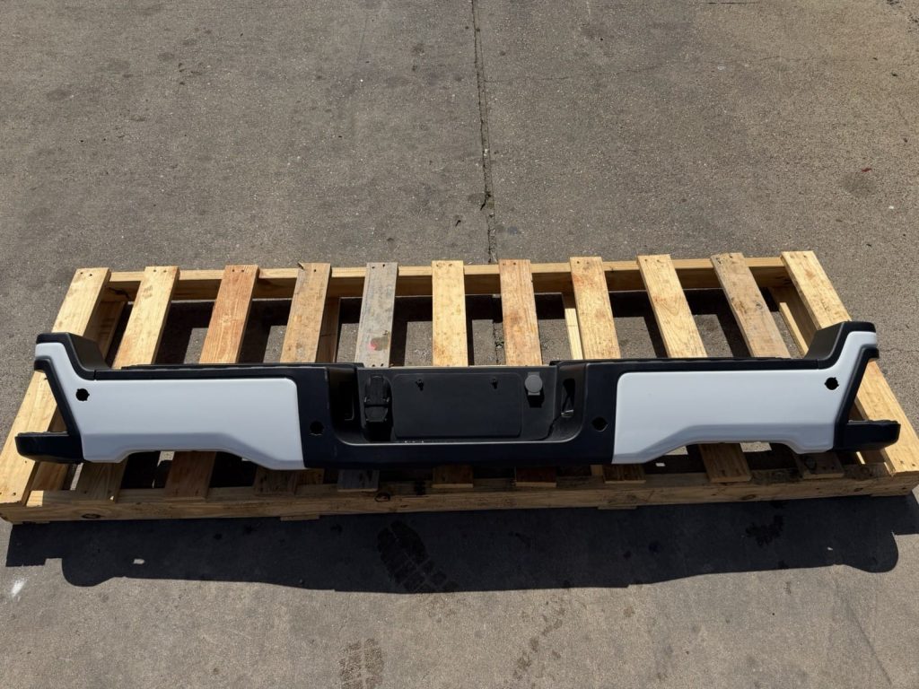 2023-2026 Ford F-250 F-350 F-450 Super Duty Rear Bumper Oxford White With Sensor Holes OEM Take-Off (Stock RB-105)