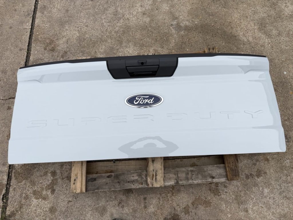 2023-2026 Ford F-250 F-350 F-450 Super Duty Tailgate Avalanche Gray No Tailgate Step Camera Cutout OEM Take-Off