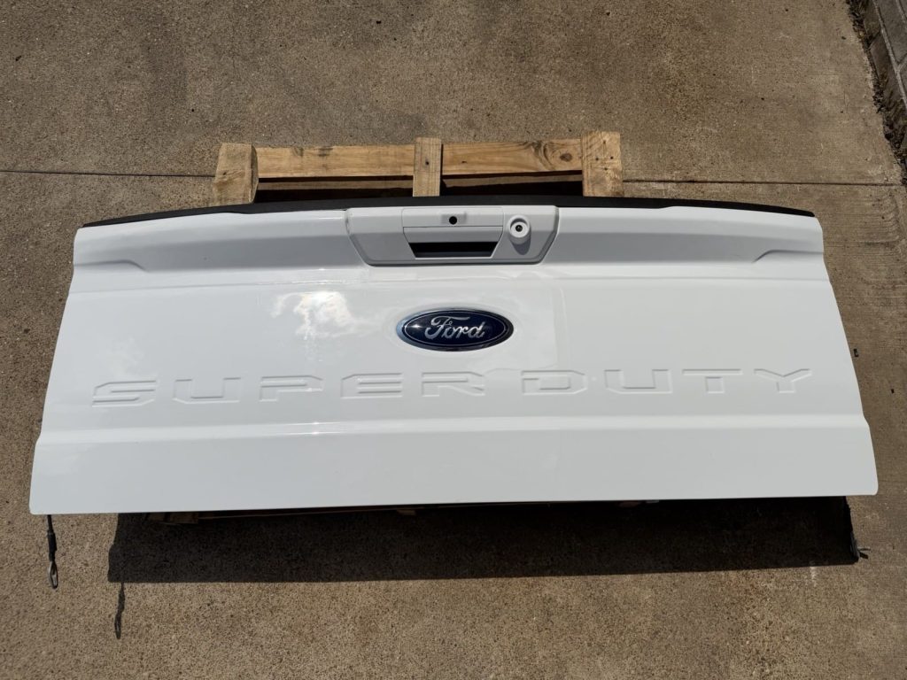 2023-2026 Ford F-250 F-350 F-450 Super Duty Tailgate Oxford White With Tailgate Step Camera Cutout OEM Take-Off (Stock TG-077)