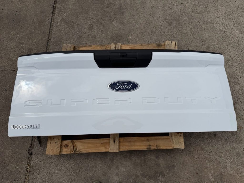 2023-2026 Ford F-250 F-350 F-450 Super Duty Tailgate Oxford White No Tailgate Step Camera Cutout OEM Take-Off