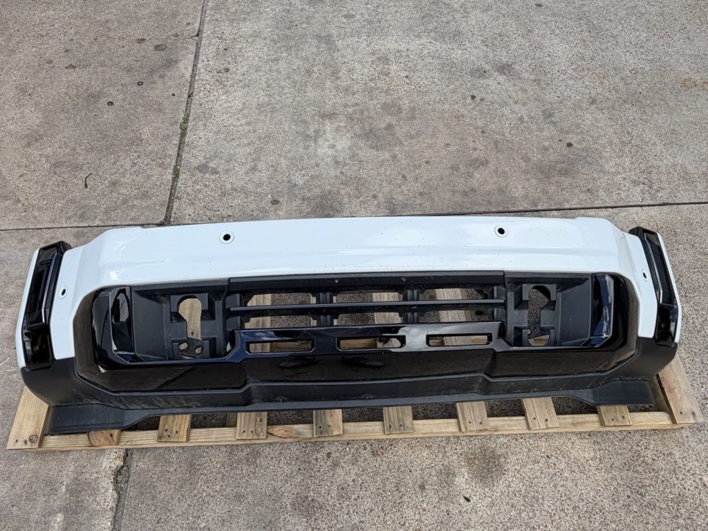 2024-2026 GMC Sierra 2500HD 3500HD Front Bumper Abalone White OEM Take-Off