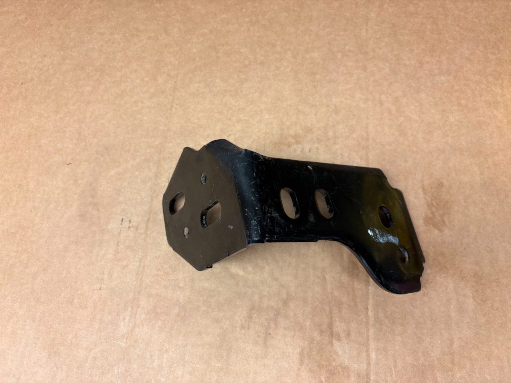 2017-2022 Ford F-250 F-350 Super Duty Rear Bumper Bracket Used