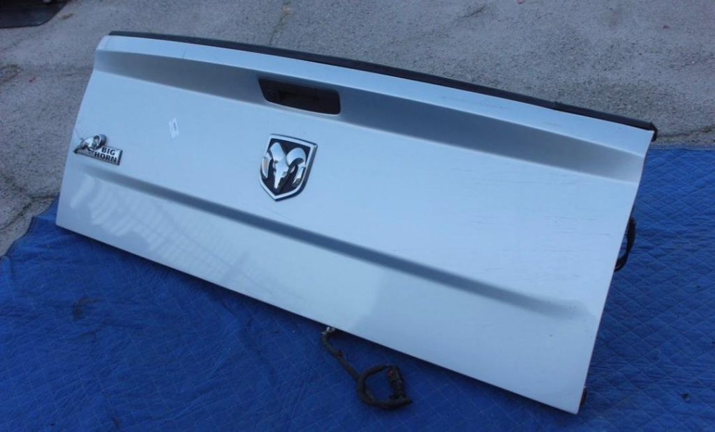 2009-2018 Ram 1500 3500 Tailgate Silver OEM Take-Off